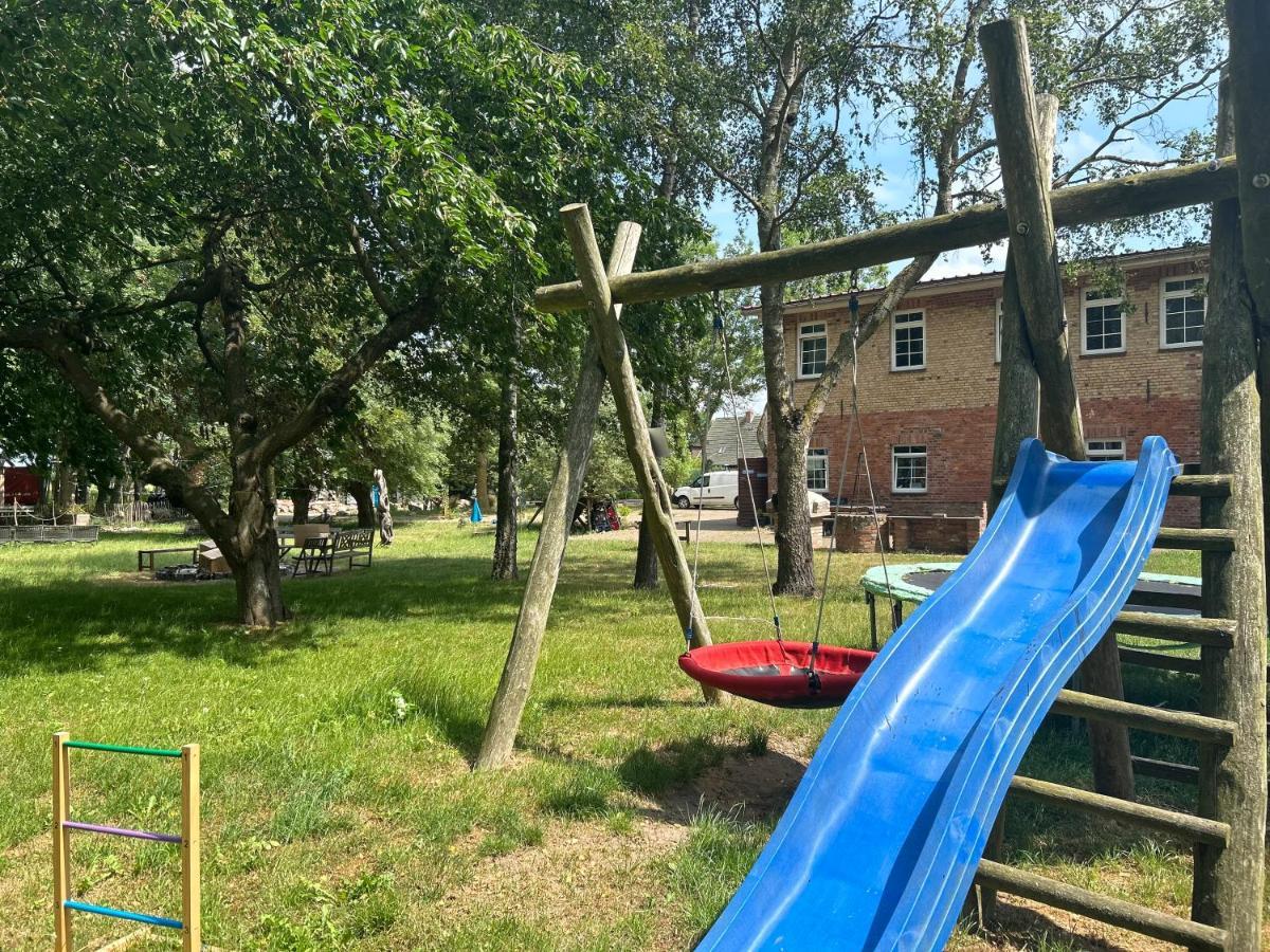 Ferienwohnungen Poppelvitz Altefahr Exterior photo